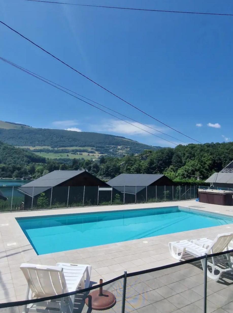 Chalet Bord De Lac Avec Piscine N2E Laffrey Exterior foto